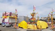 25 MONTAGE FOIRE D'ÉTÉ CALAIS 2020.jpg